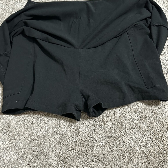 Black Skirt (Victoria’s secret pink) - Picture 3 of 7